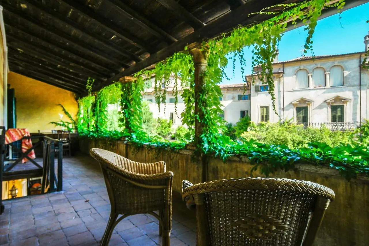 Villa Betteloni Valpolicella Suites San Pietro in Cariano Apartment