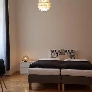 https://splen-studio.praguehotelsweb.com