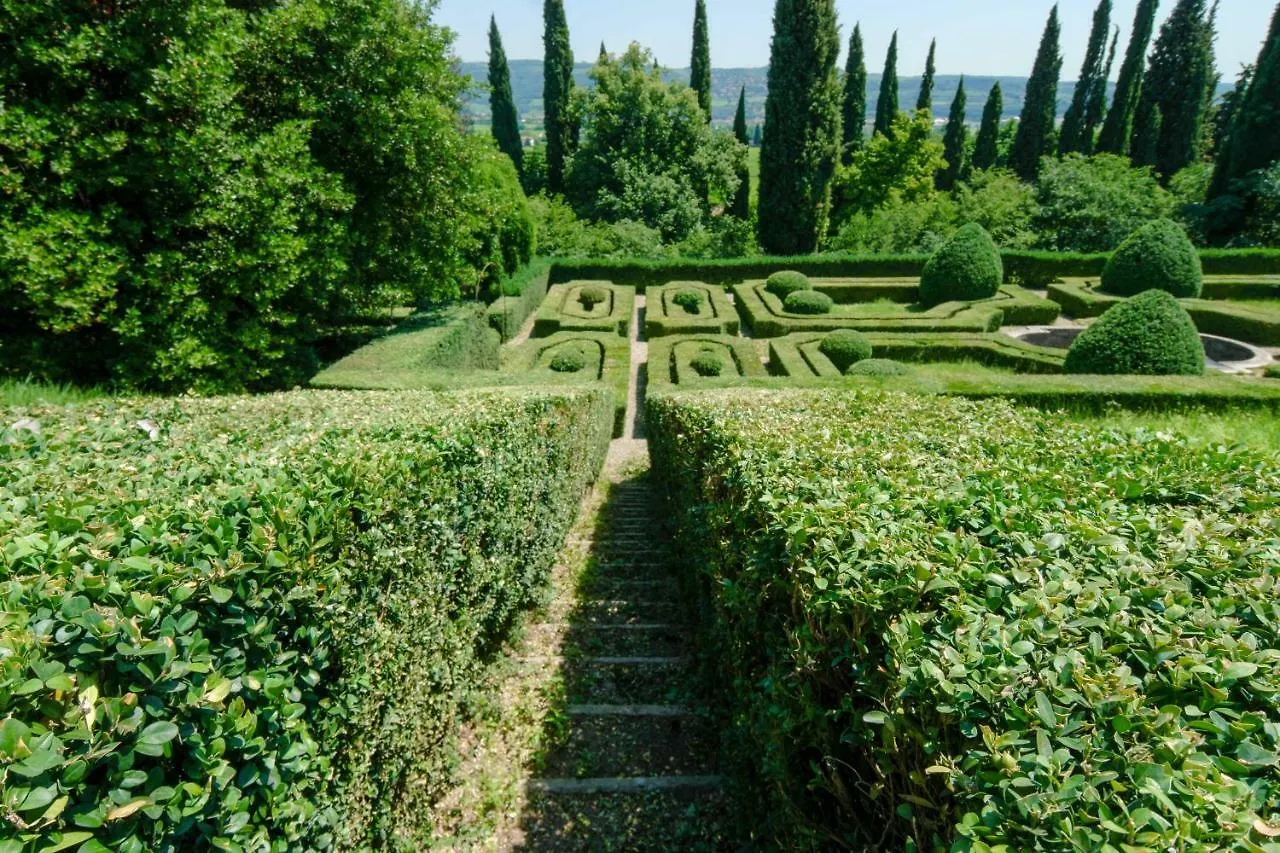 Villa Betteloni Valpolicella Suites San Pietro in Cariano 0*,  Włochy